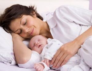 К чему снится родить малыша во сне
